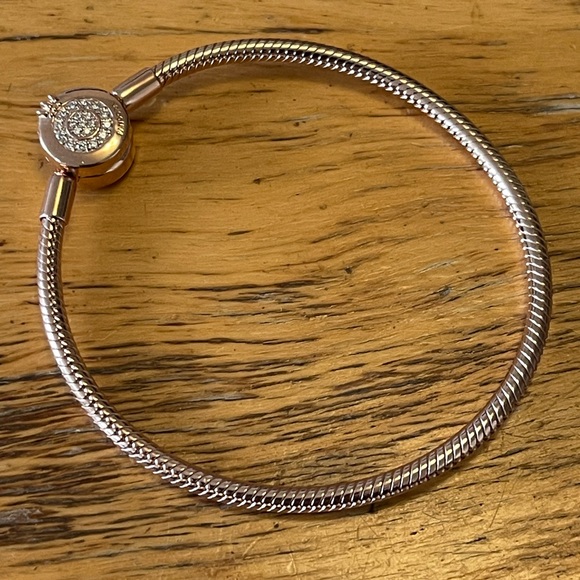 Pandora Jewelry Pandora Moments Sparkling Crown O Snake Chain